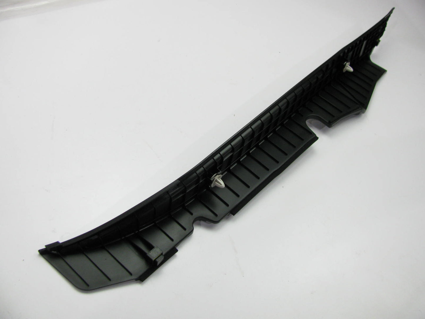 NEW Right Passengers Fender Ledge Cover OEM For 2020-24 Kia Telluride 84169S9000