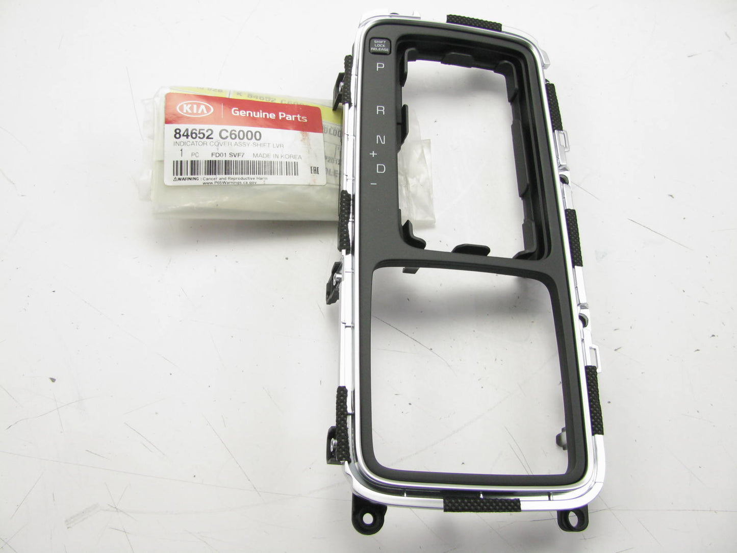 Center Console Auto Trans Shift Indicator Trim Bezel OEM For 2016-20 Kia Sorento