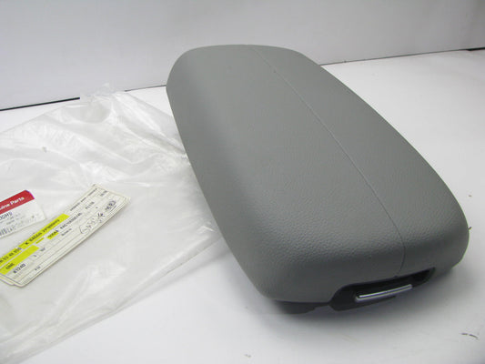 NEW Center Console Armrest Lid, Gray, OEM For 2011-2013 Kia Sorento 846602P000H9