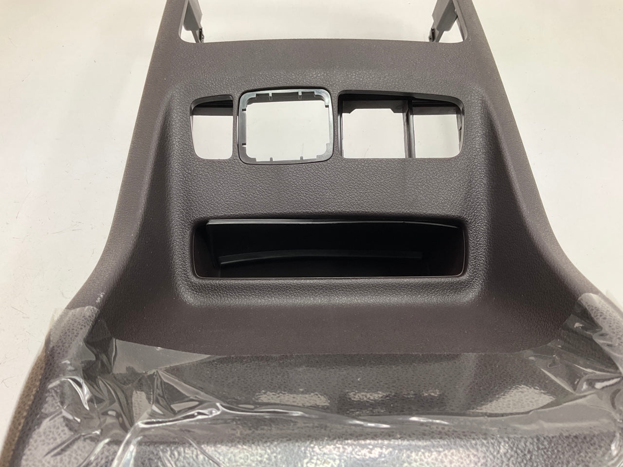NEW Center Console Rear Cover Trim OEM For 2016-2021 Kia Sedona 84680A9310BND