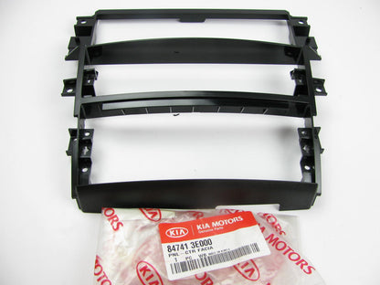 NEW - OEM Center Dash Board Radio AC Trim Bezel For 2003-06 Sorento 847413E000