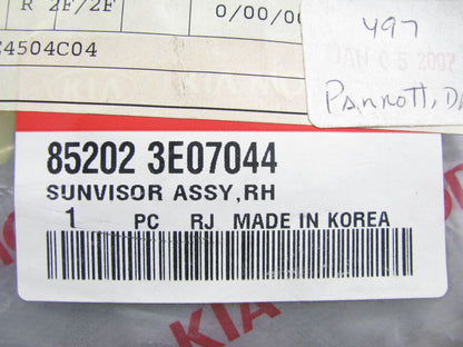 New OEM Right Passenger Sun Visor 852023E07044 For 2003 Kia Sorento W/O SUNROOF