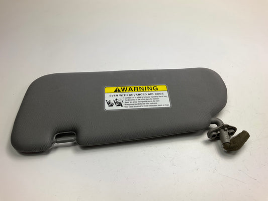 Right Passengers Side Gray Sun Visor OEM For 2005-2007 Kia Sorento 852023E071CY