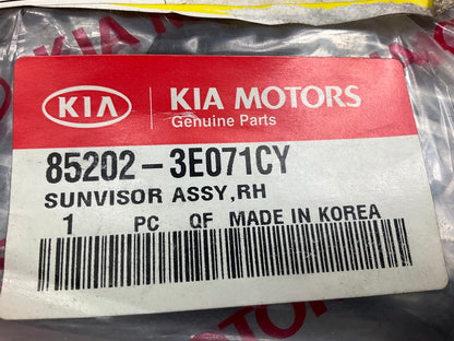 Right Passengers Side Gray Sun Visor OEM For 2005-2007 Kia Sorento 852023E071CY