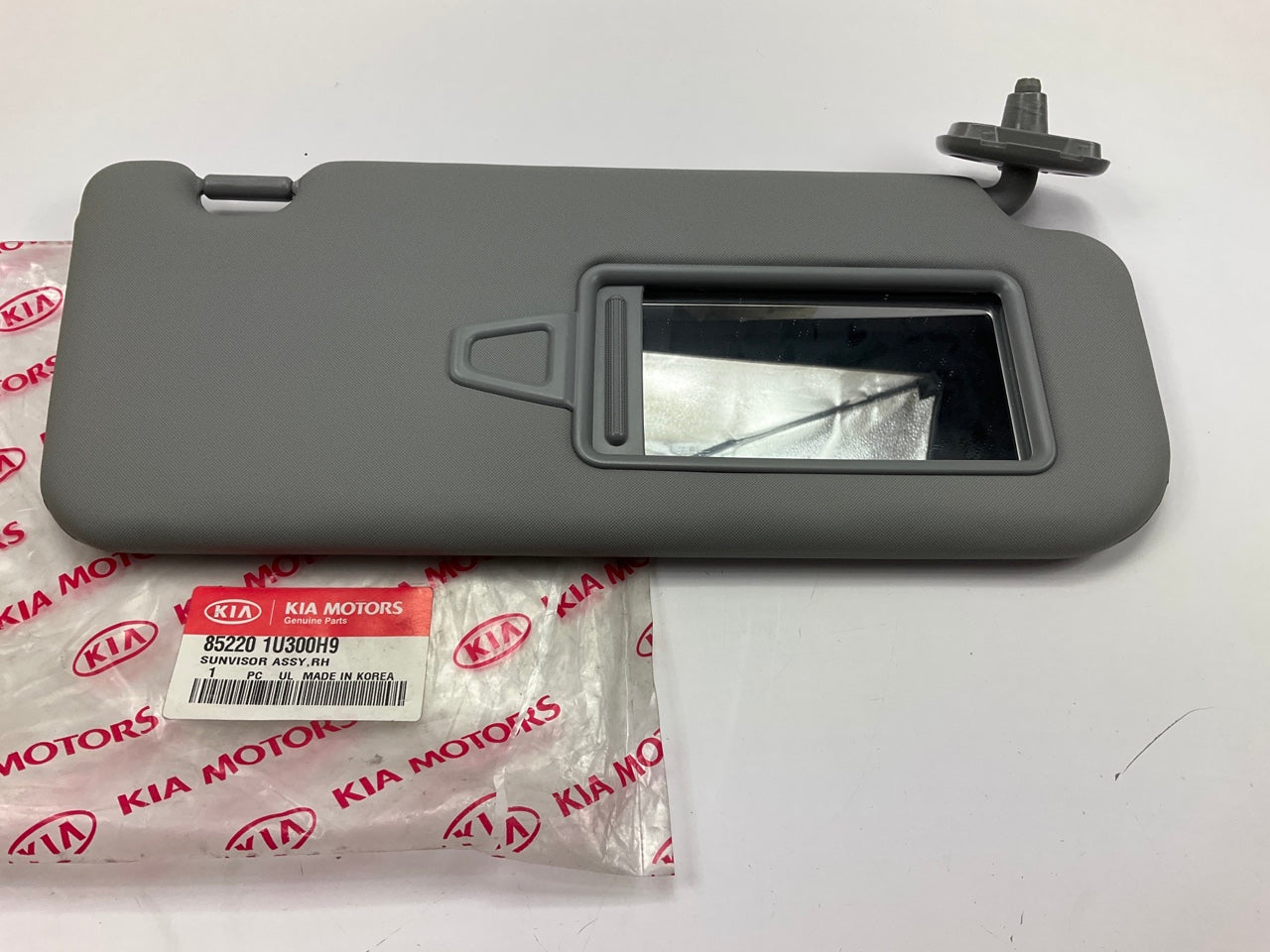 NEW Right Passenger Side Gray Sun Visor OEM For 2011-2015 Kia Sorento W/ Sunroof