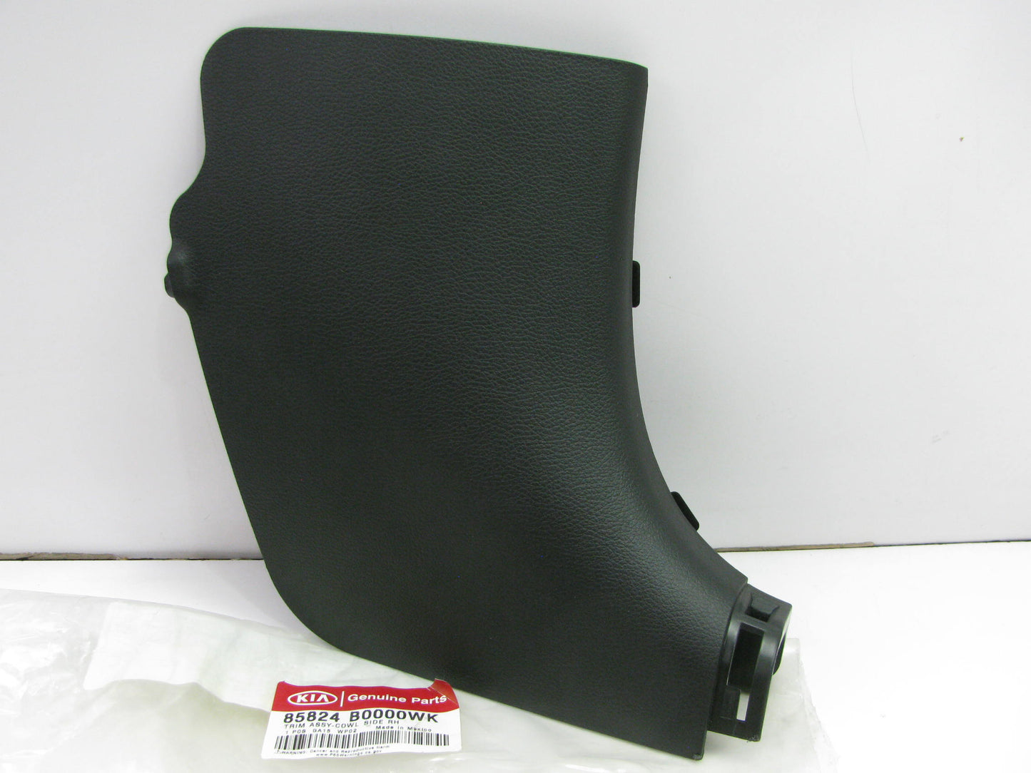 Right Passengers Side Kick Cowl Trim Panel OEM For 17-18 Kia Forte 85824B0000WK