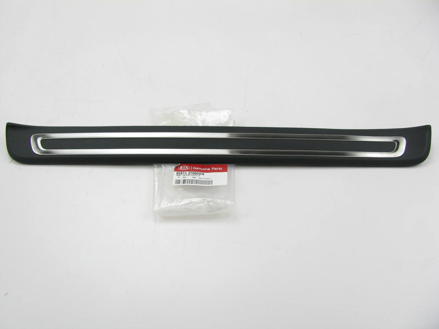 New Front Left Side Door Sill Scuff Plate Trim Black For 2015-2017 Kia K900