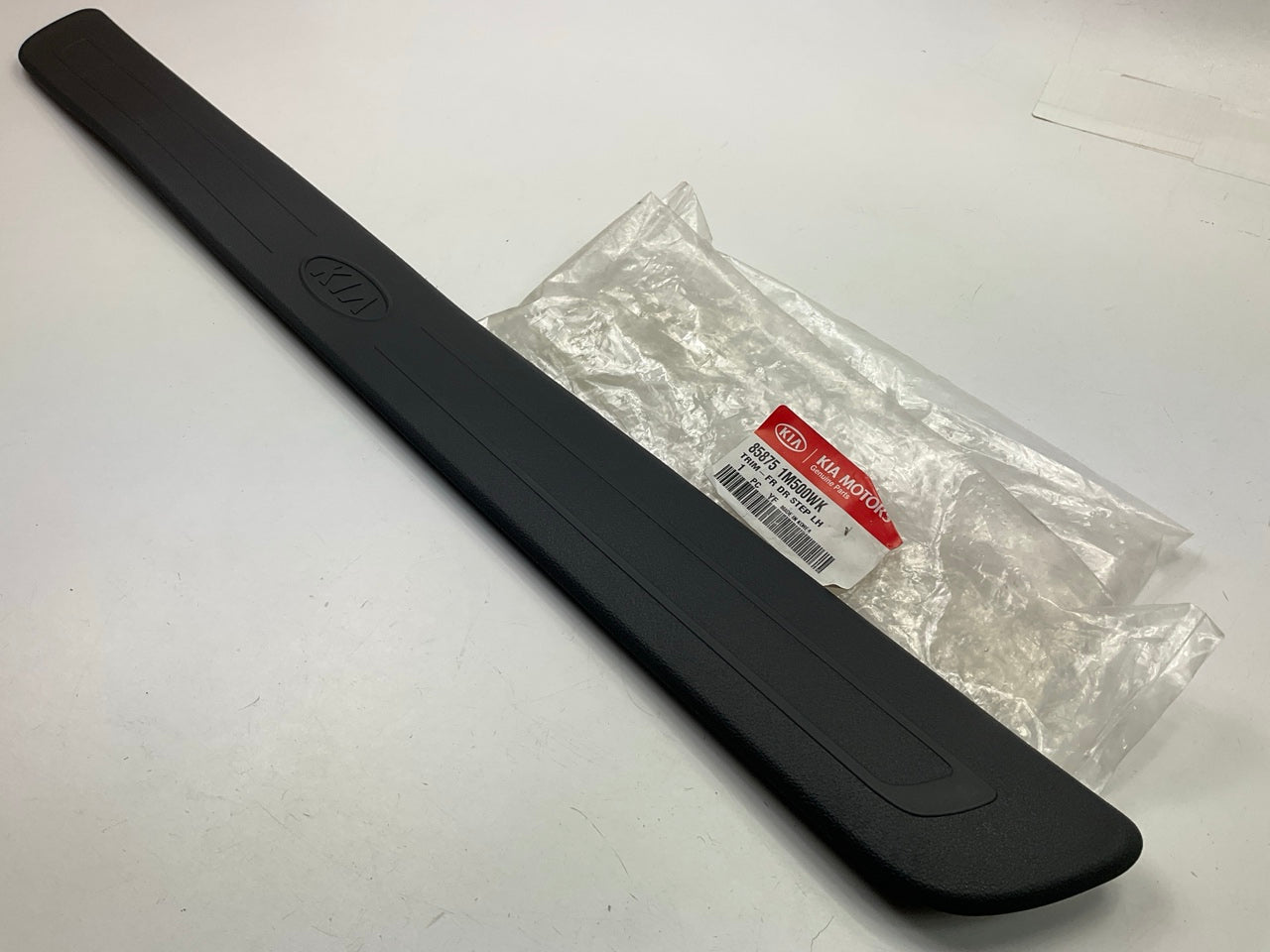 NEW Front Left Drivers Side Door Sill Plate OEM For 2010-2013 Kia Forte Koup