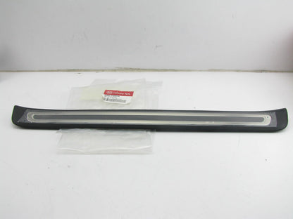 New FRONT RIGHT Door Sill Step Scuff Plate OEM For 2015-2017 K900 858833T000WK