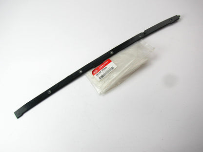 New Genuine LEFT Driver Side Windshield Moulding Bracket OEM For 2011-14 Sorento