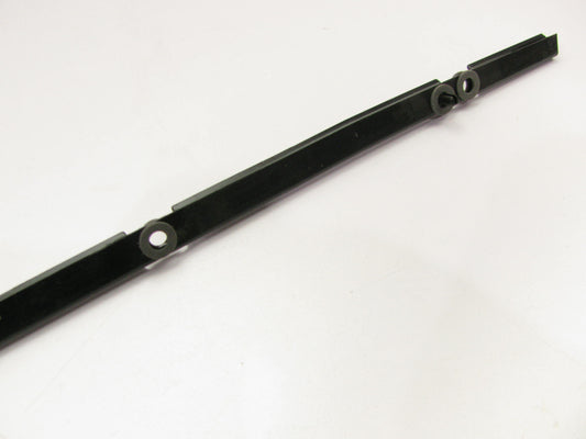 NEW RIGHT Windshield Side Molding Retainer Bracket OEM For 2020-23 Kia Telluride