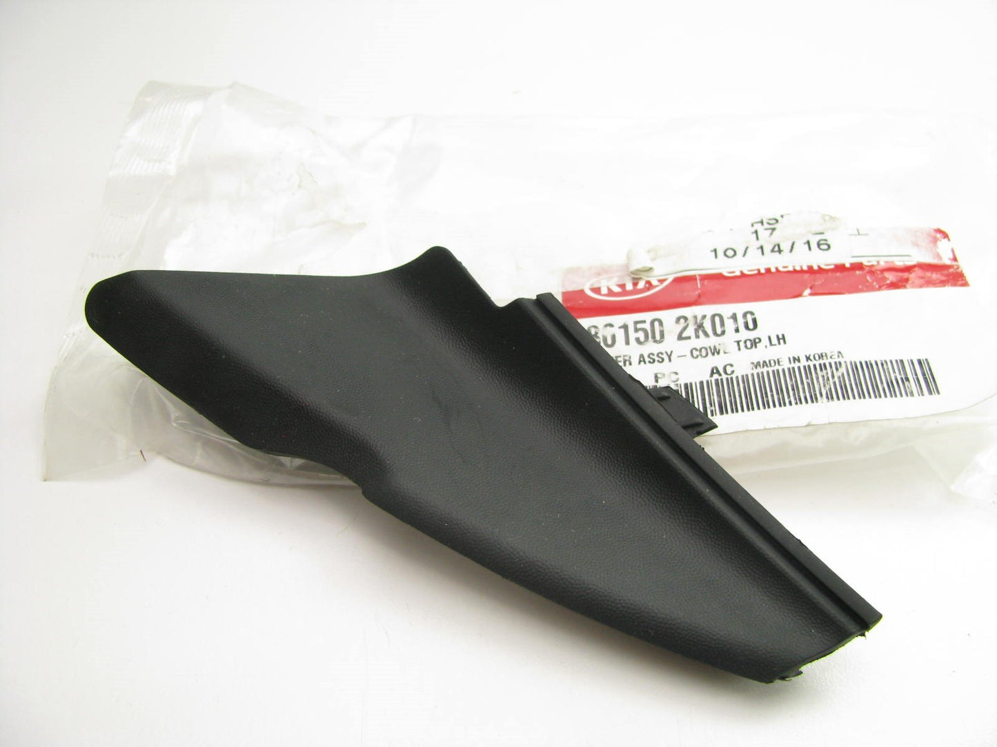 NEW - OEM GENUINE Left Drivers Side Cowl Top Cover Moulding For 2009-13 Kia Soul