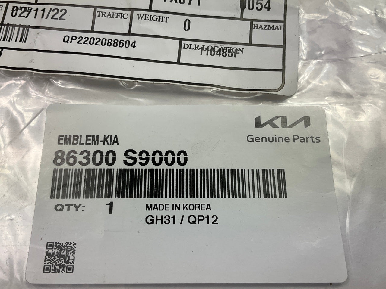 NEW GENUINE Front End Grille Emblem OEM For 2022-2023 Kia Telluride 86300S9000