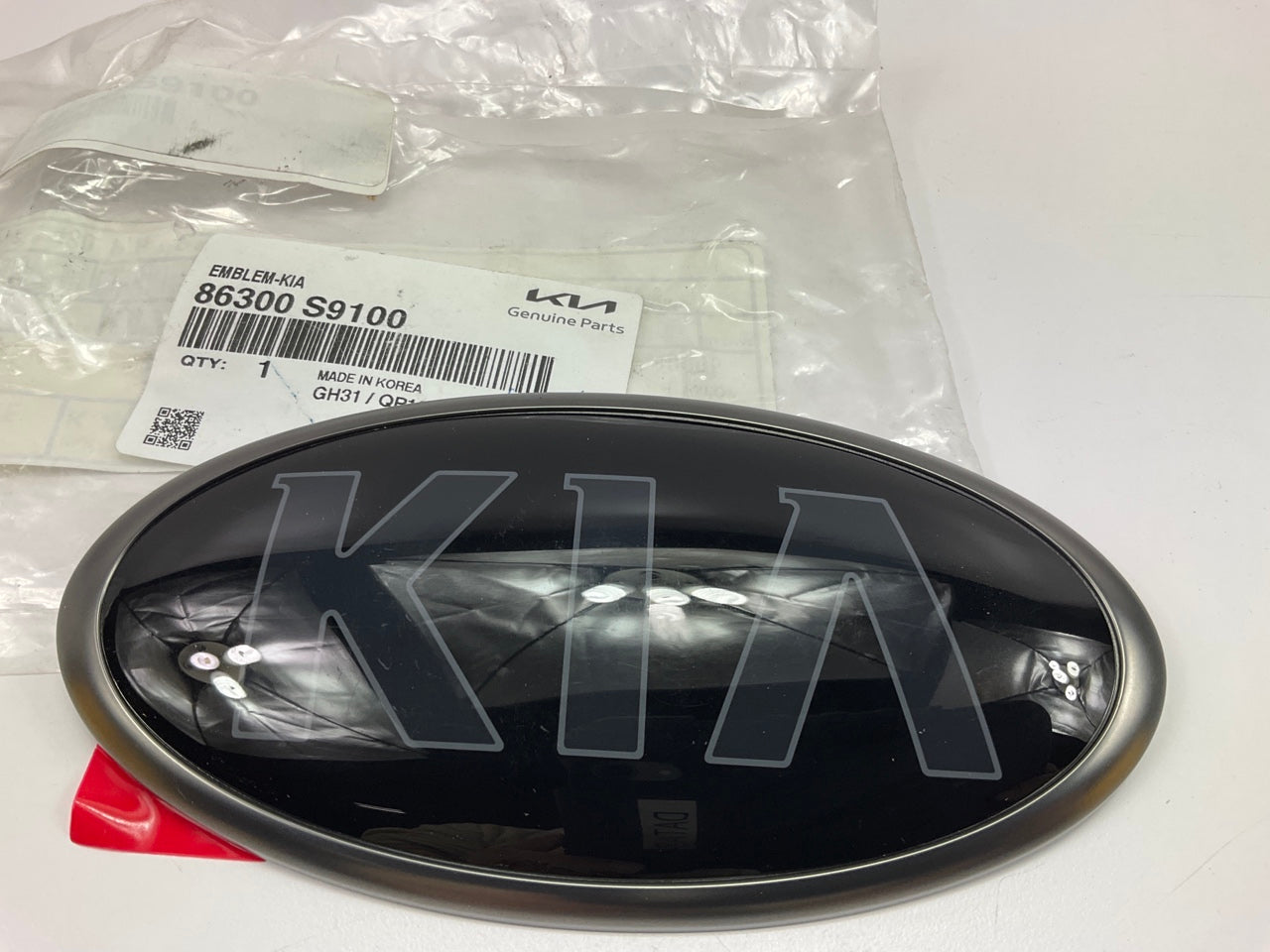 NEW REAR Tail Gate Hatch Emblem OEM For 2022-2024 Kia Telluride 86300S ...