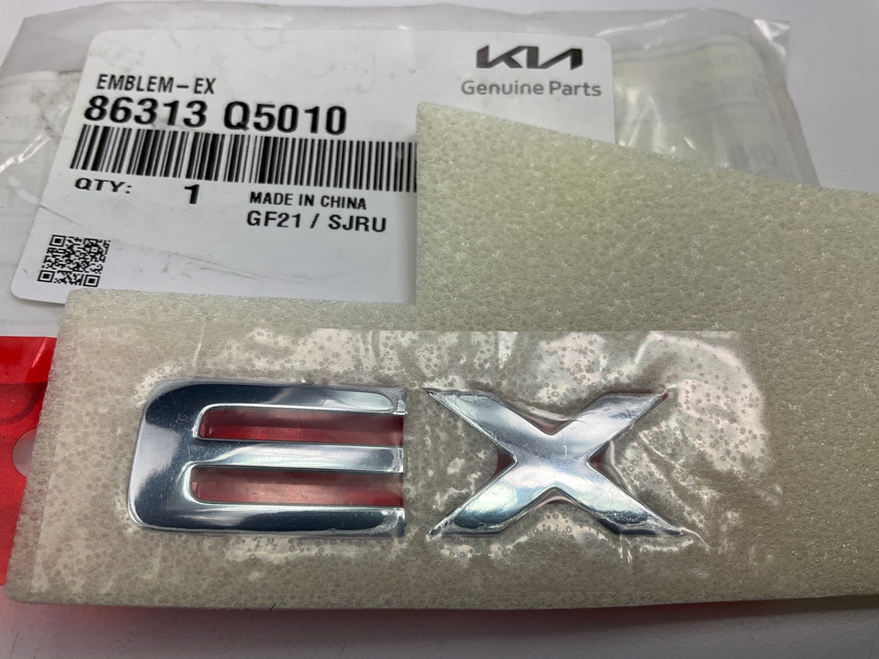 NEW GENUINE ''EX'' Emblem OEM For 2021-2023 Kia Seltos EX 86313Q5010