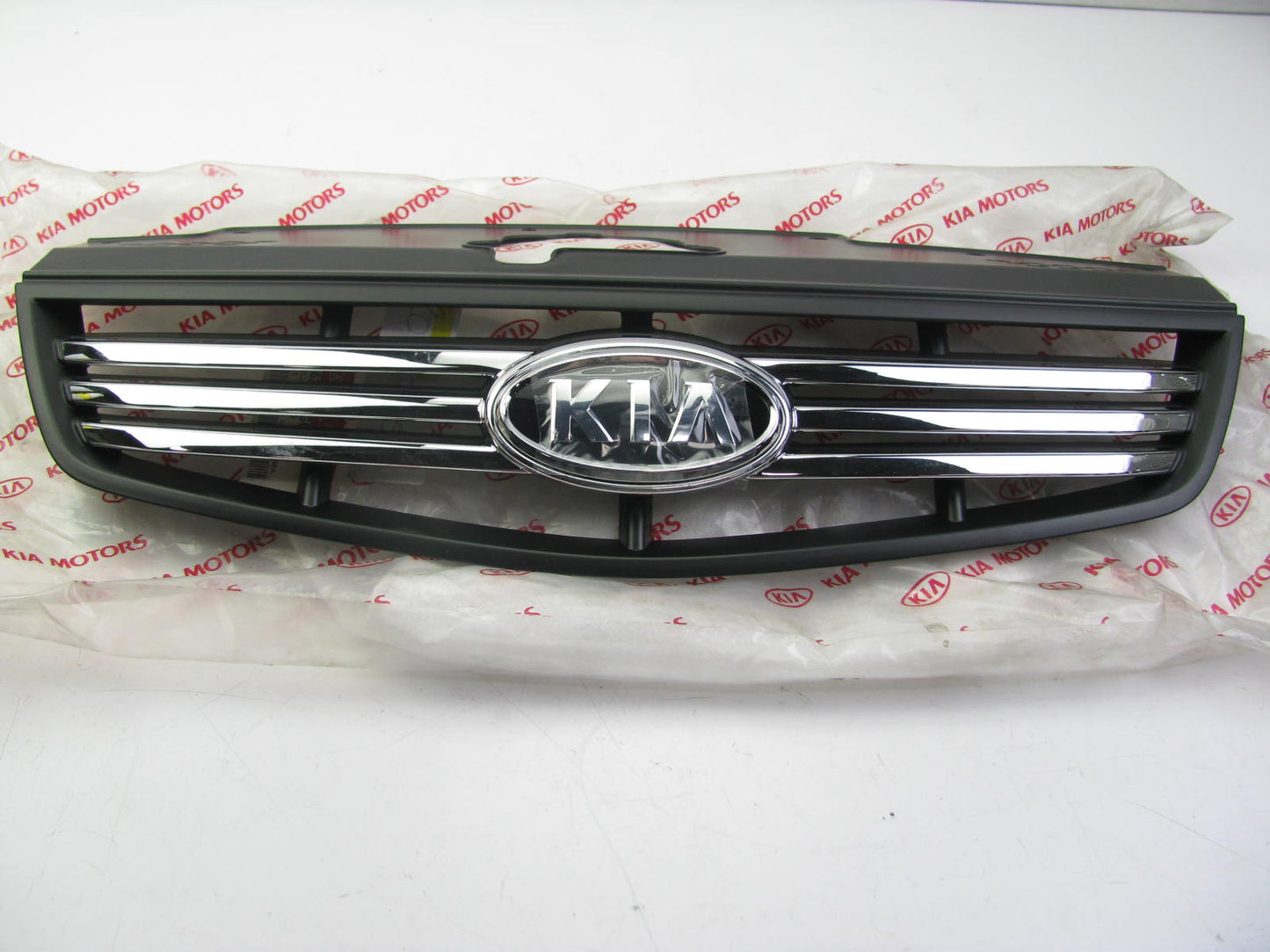 NEW GENUINE Radiator Grille OEM For 2007 Kia Rio Rio5 863611G070