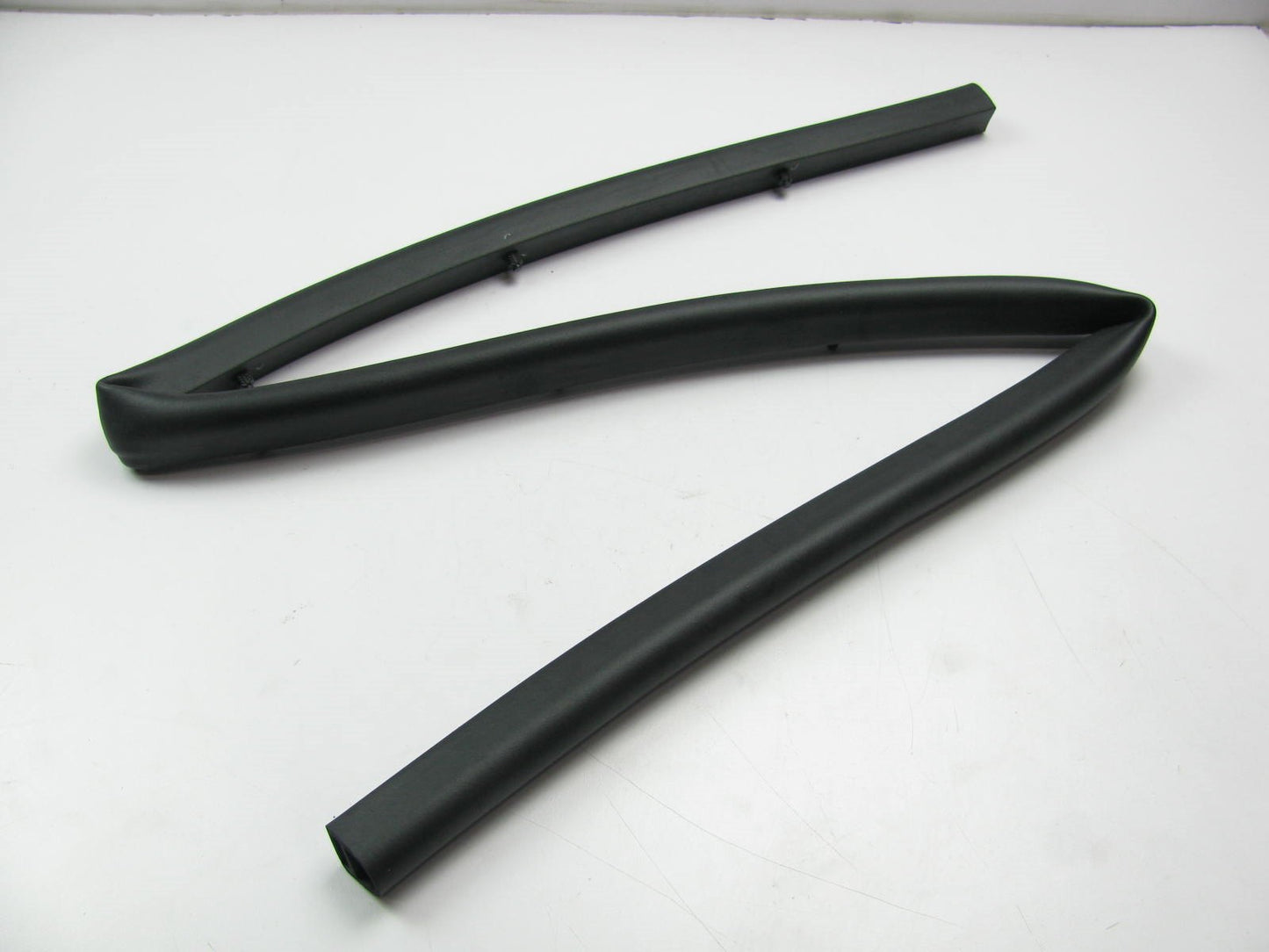 Rear Hood Weatherstip Seal OEM For 2010-13 KIA Forte 864301M000