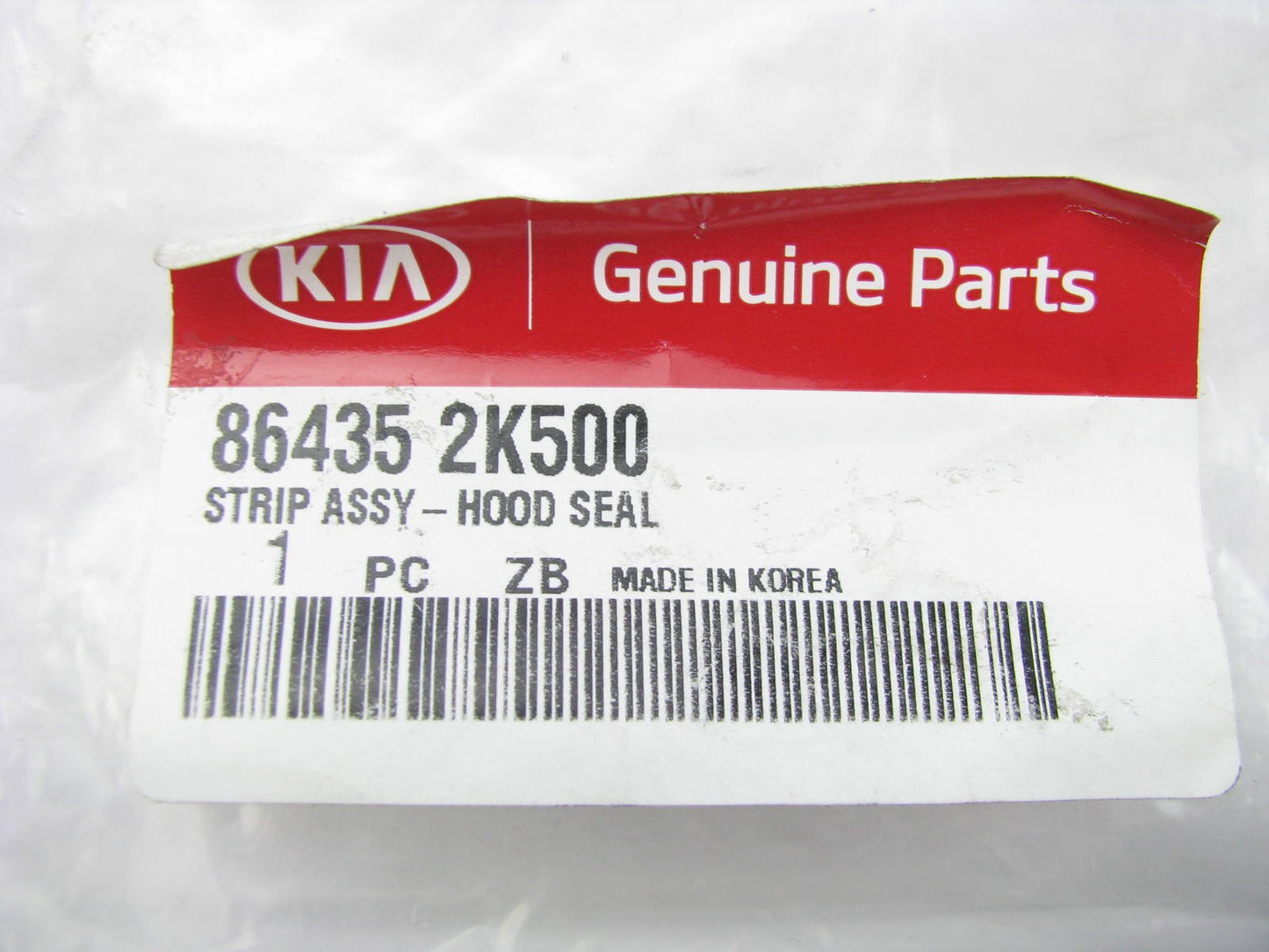 864352K500 Front Hood Seal Weather Strip OEM For Kia Soul 12-13