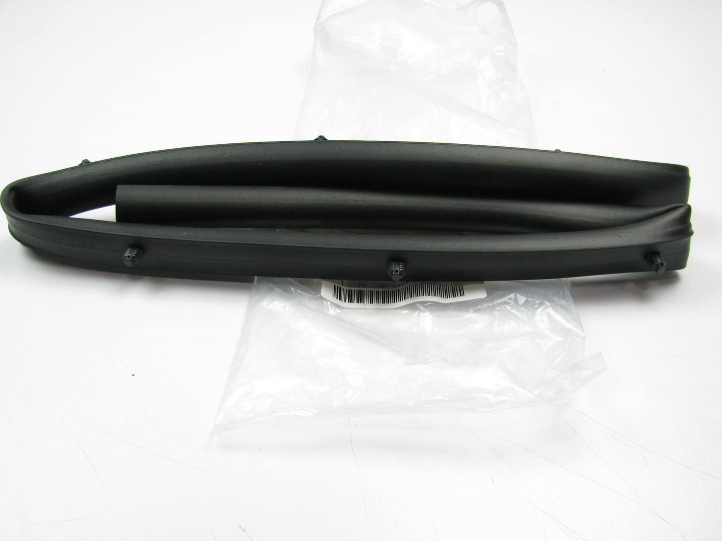 NEW GENUINE Front Hood Weatherstrip Seal OEM For 2006-2010 Kia Sedona 864354D000