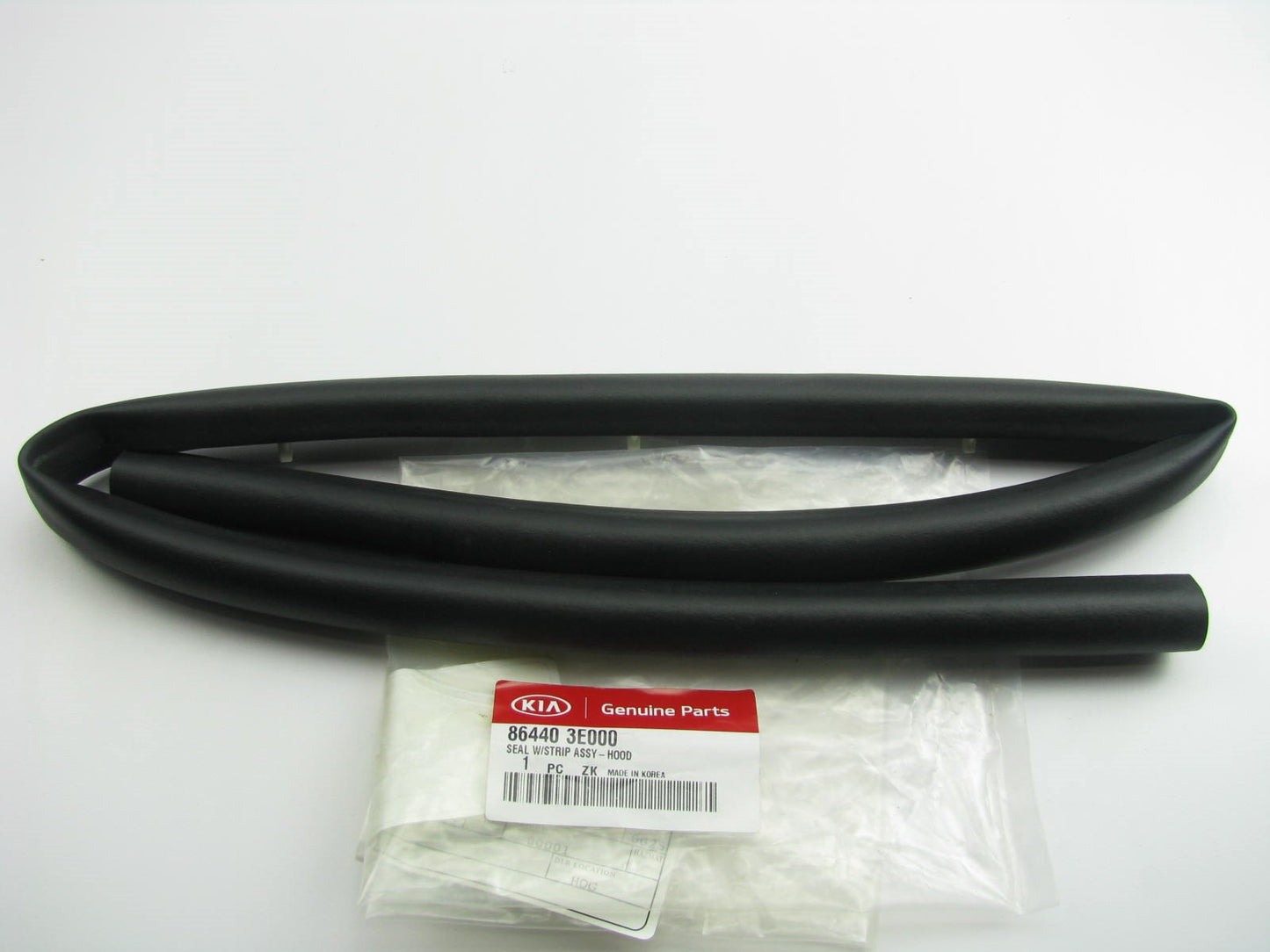 864403E000 Front Hood Weather Stip Seal OEM For Kia Sorento 2003-2009