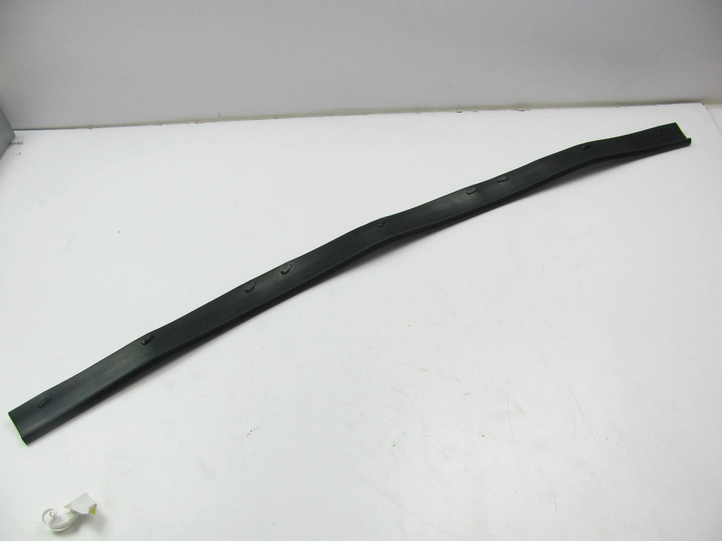 NEW - GENUINE Hood Strip Seal OEM For 2010-2013 Kia Forte 86455-1M000