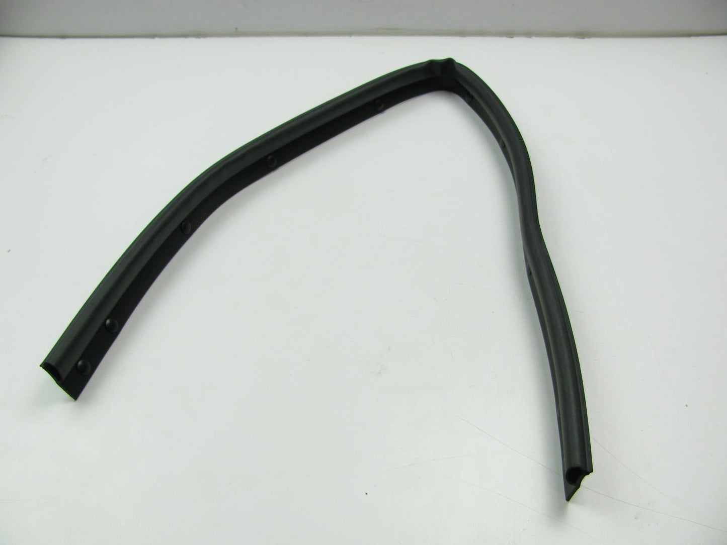 NEW GENUINE Front Hood Seal Strip OEM For 2009-2010 Kia Optima 864552G500