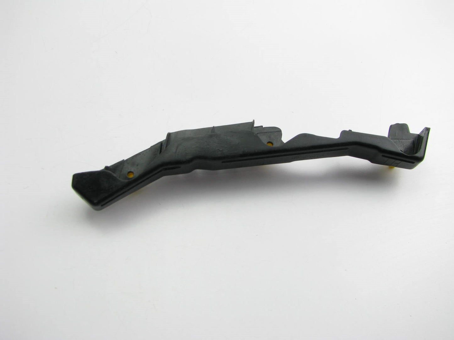 New OEM Front Bumper Impact Bar Left Upper Bracket For 09 Kia Borrego 865132J000