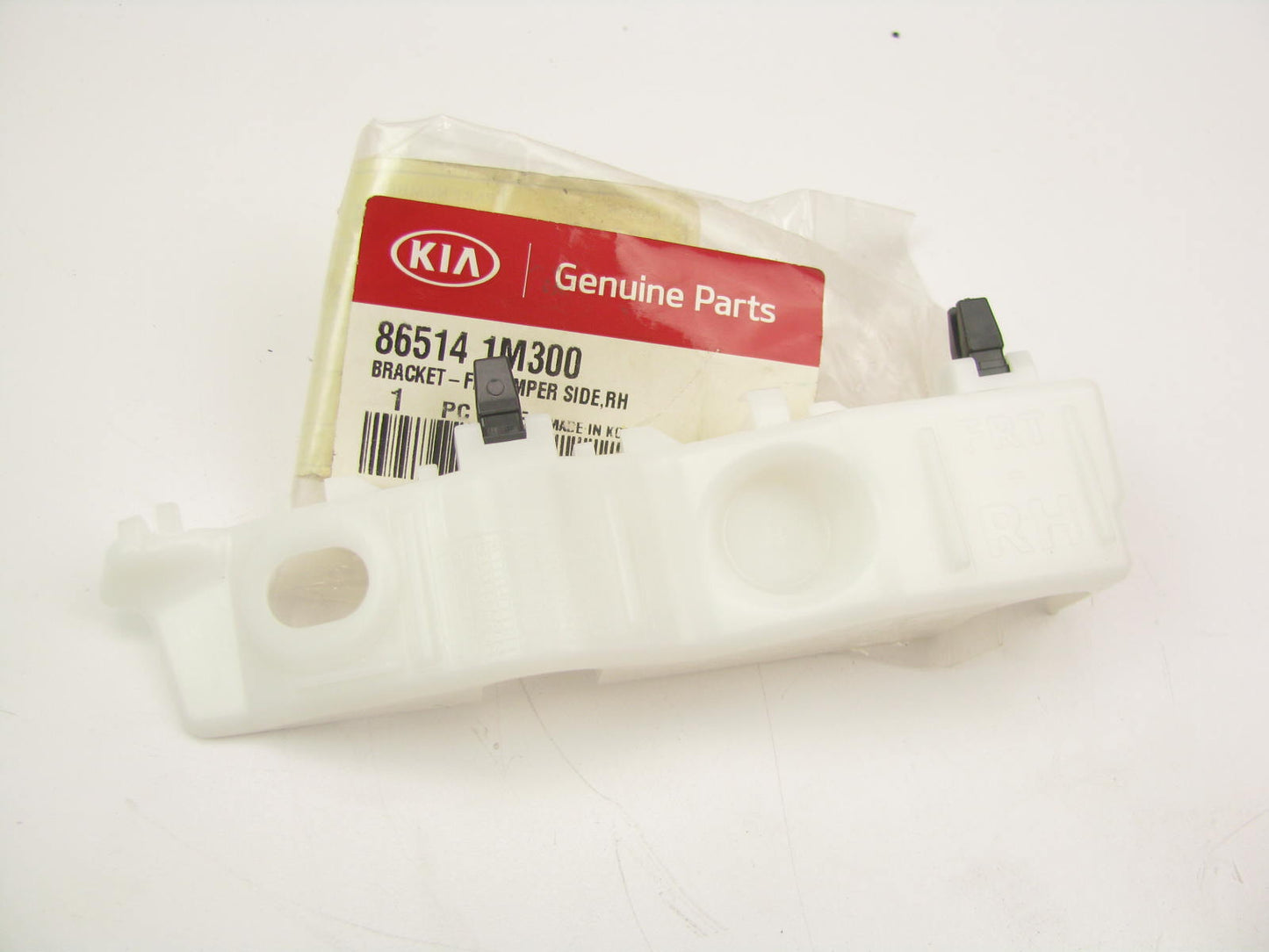 NEW - OEM Front Bumper Cover Right Passenger Side Bracket For 10-13 Forte Koup