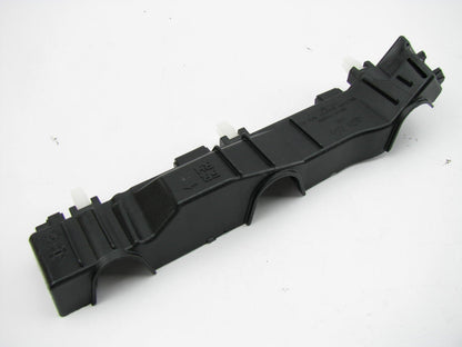New Genuine Front Bumper Right Guide Bracket OEM For 12-17 Kia Rio 865141W200