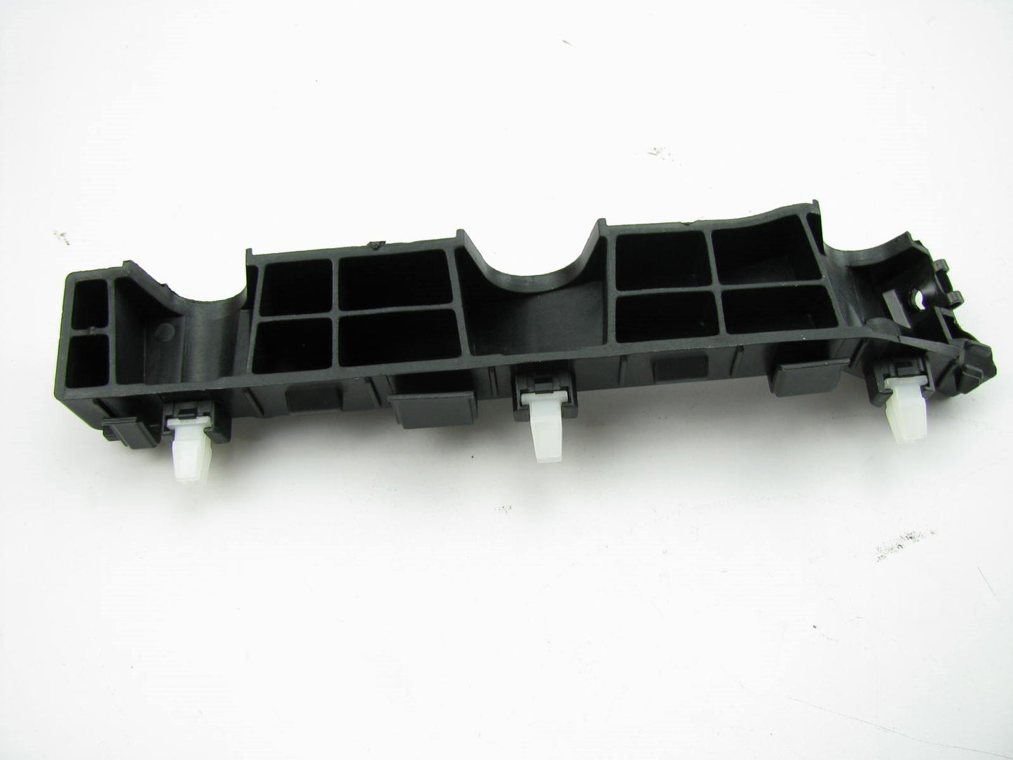 New Genuine Front Bumper Right Guide Bracket OEM For 12-17 Kia Rio 865141W200