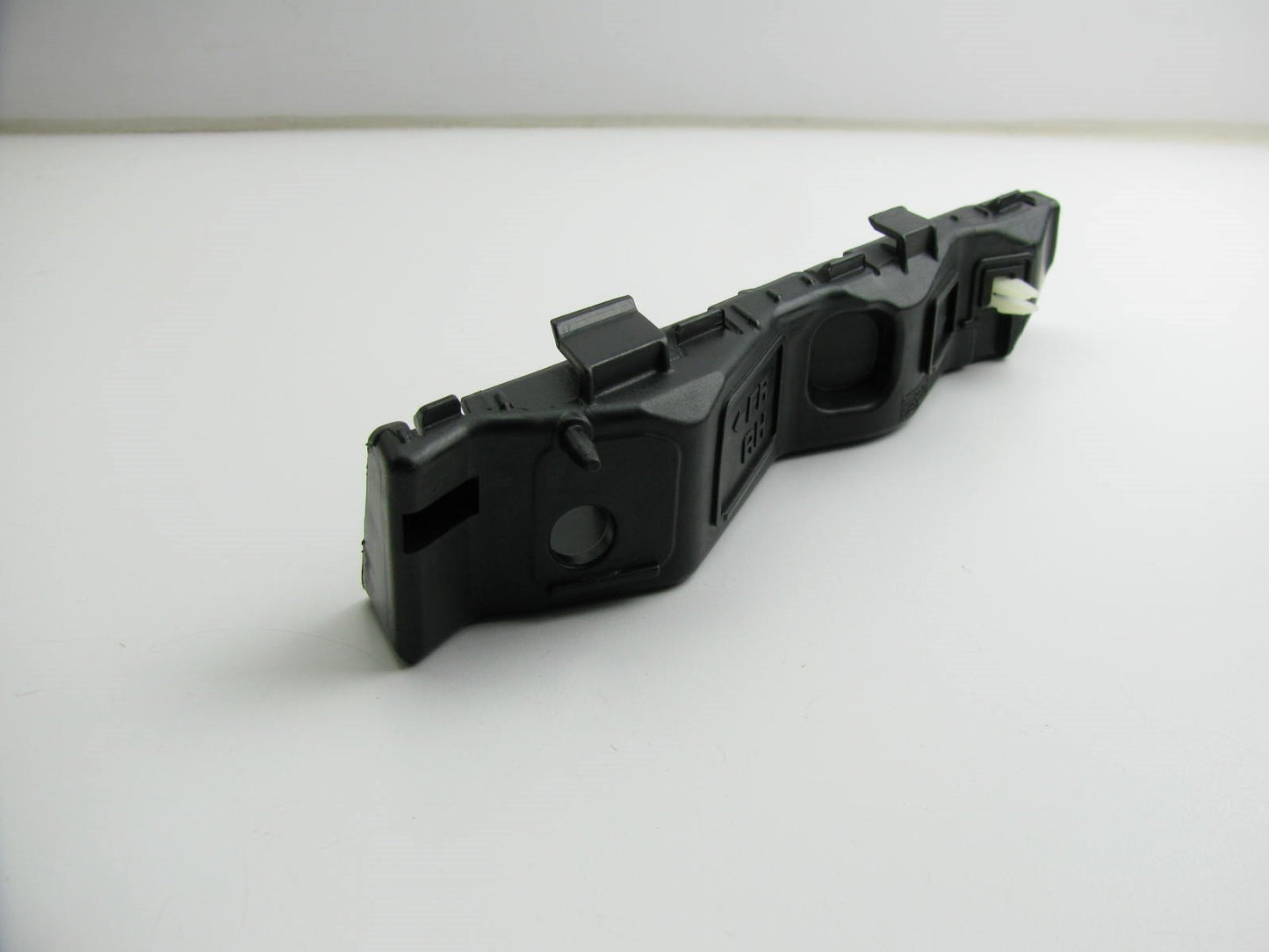New OEM Front Bumper Side Mounting Bracket Right Passengers For 2011-2013 Optima