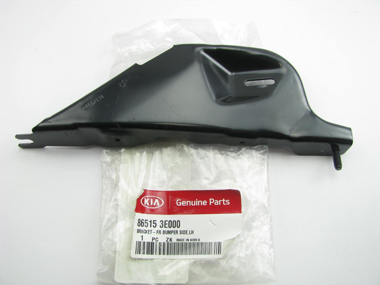 FRONT Bumper Cover Bracket Left Drivers Side OEM For 2003-06 Sorento 865153E000