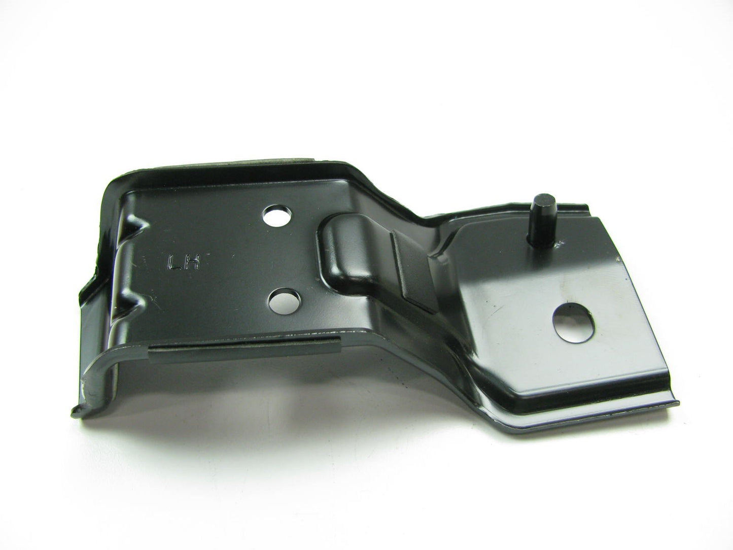 NEW - OEM Front Bumper Cover Lower Left Mounting Bracket For 2012-2013 Sorento