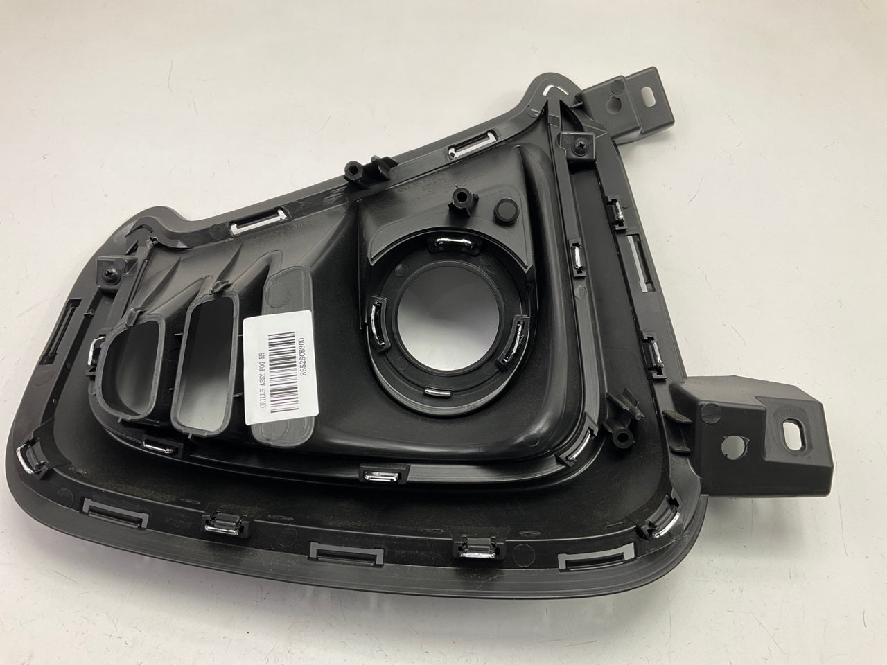 New Front Passenger Side Fog Light Bezel OEM For 2019-20 Kia Sorento 86526C6800