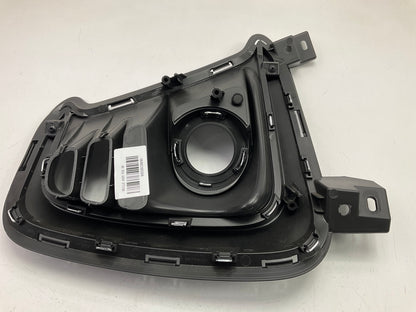 New Front Passenger Side Fog Light Bezel OEM For 2019-20 Kia Sorento 86526C6800