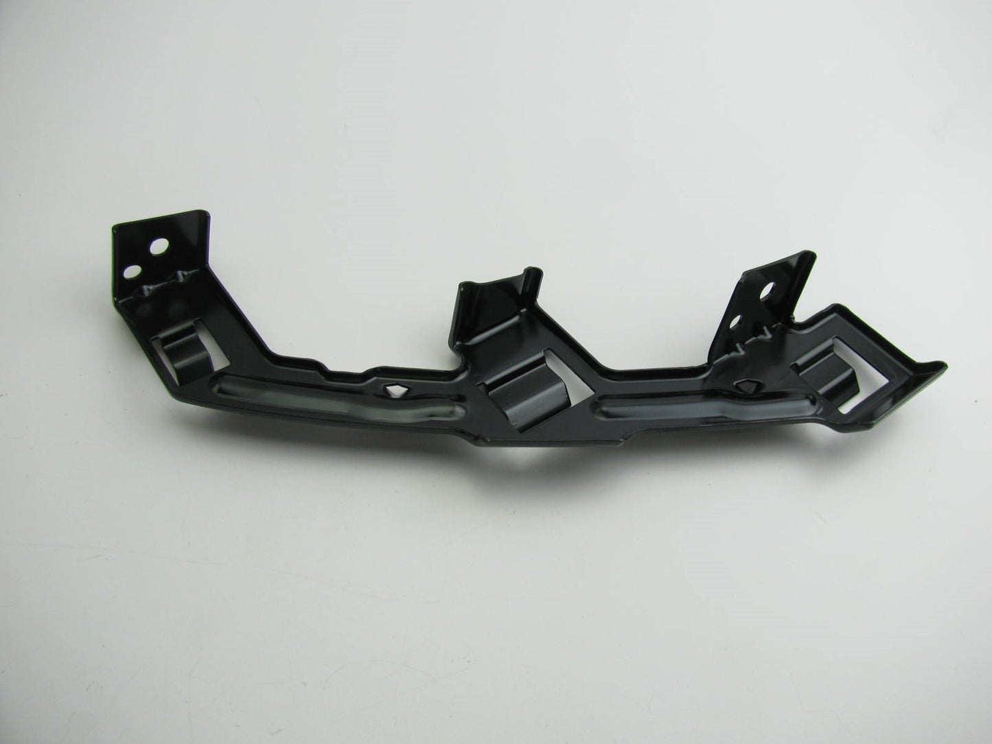 FRONT Bumper Cover Support Bracket Left (Drivers Side) OEM For 11-13 Kia Sorento