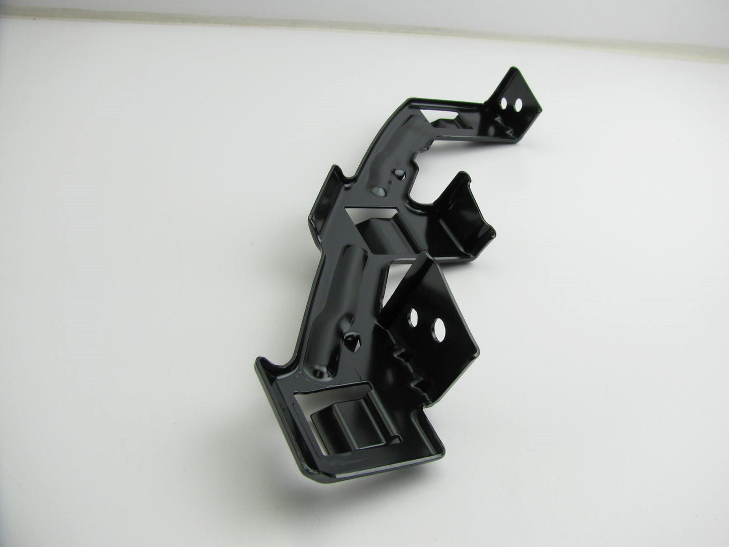 FRONT Bumper Cover Support Bracket Left (Drivers Side) OEM For 11-13 Kia Sorento