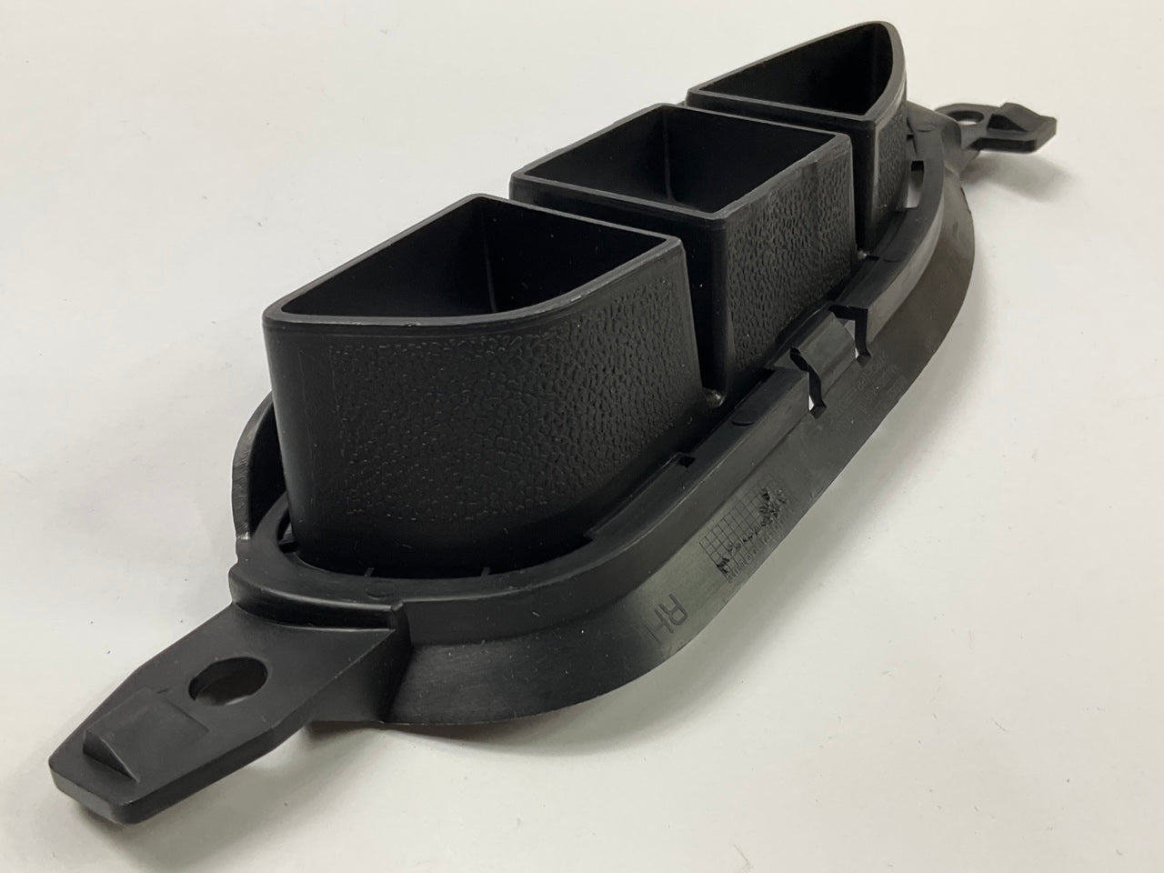 Front Bumper Grille Air Duct Right Passengers Side OEM For 2017-2018 Kia Forte