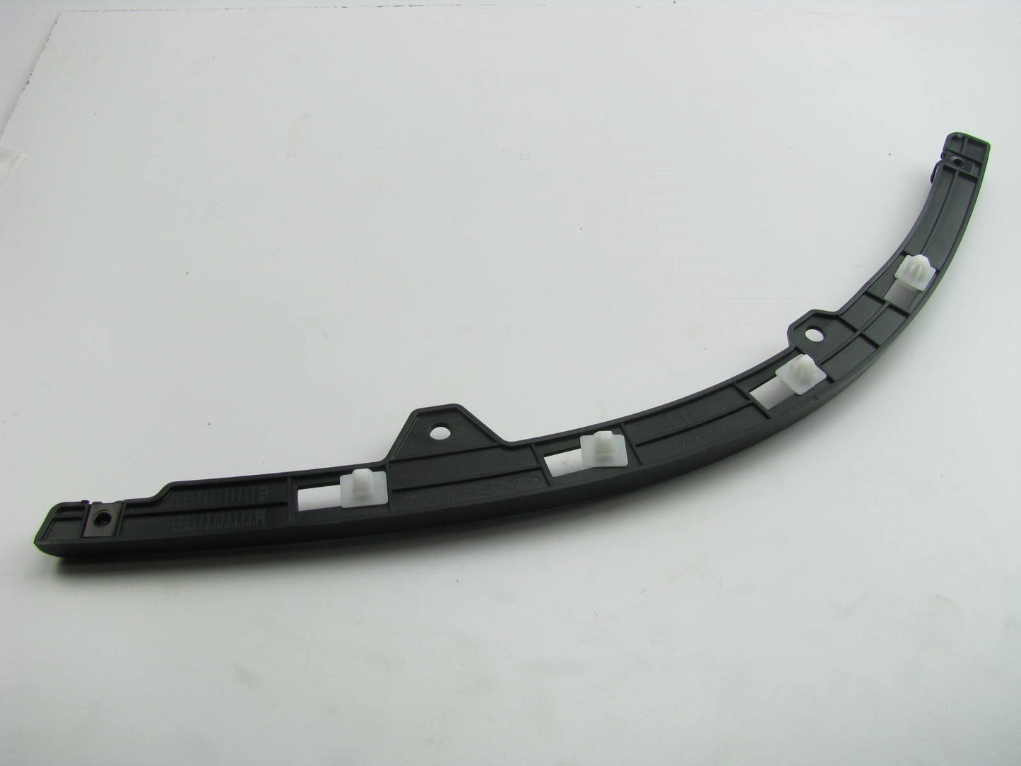 Front Bumper Right Passengers Deflector Corner Moulding OEM For 2007-09 Spectra