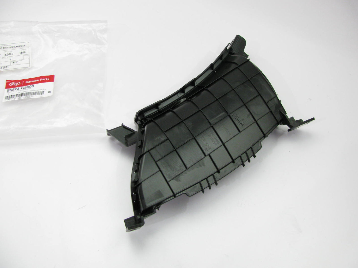 Front Bumper, Left Drivers Air Duct Vent OEM For 2017-2019 Kia Niro 86573G5000