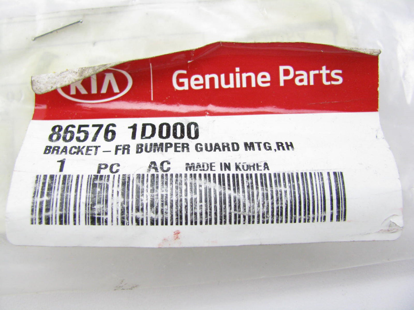 New Genuine FRONT RIGHT Bumper Support Bracket OEM For 2007-10 Rondo 865761D000