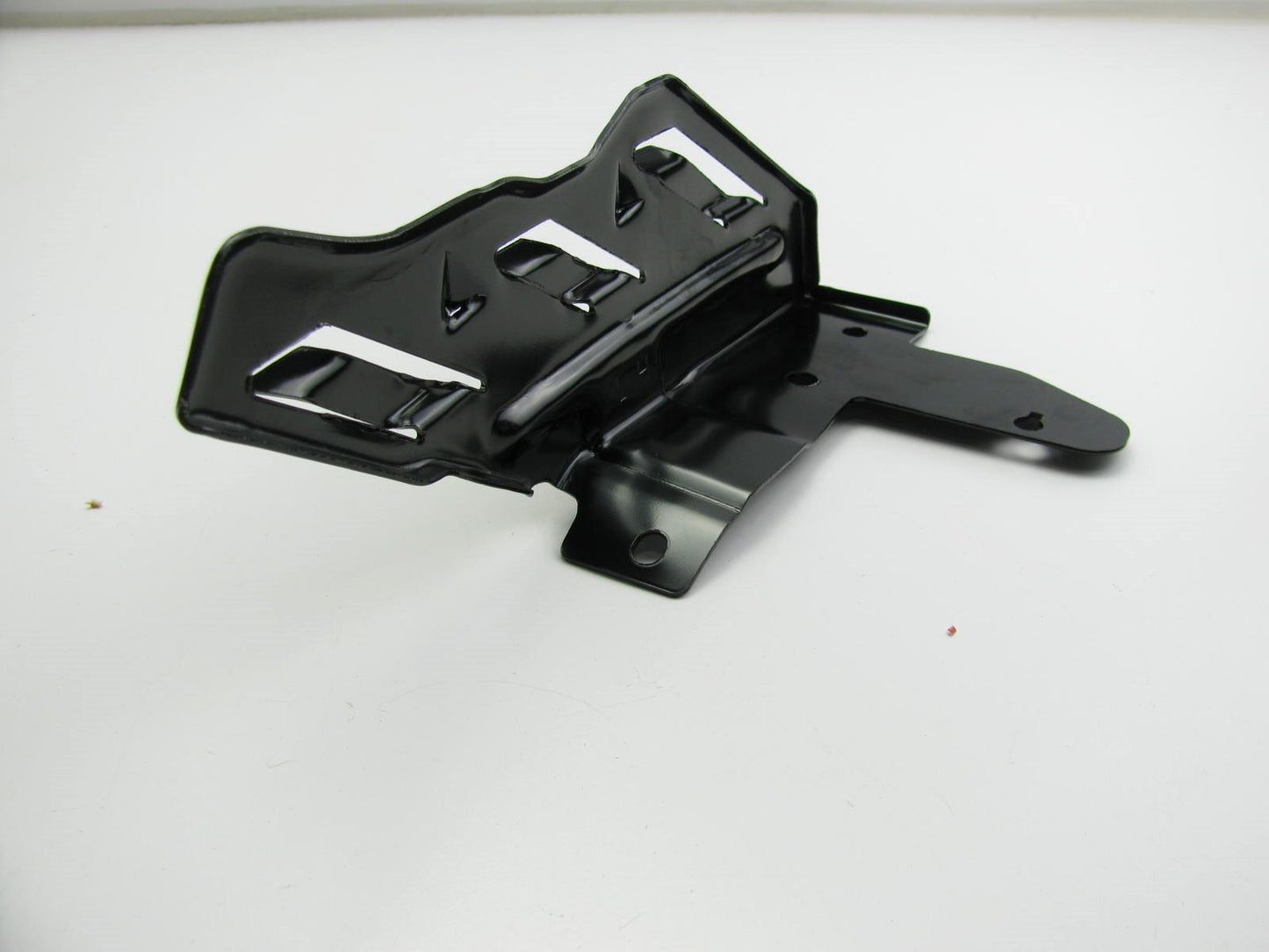 New OEM Front Bumper Upper Headlight Lamp Bracket Left Driver For 2011-13 Optima