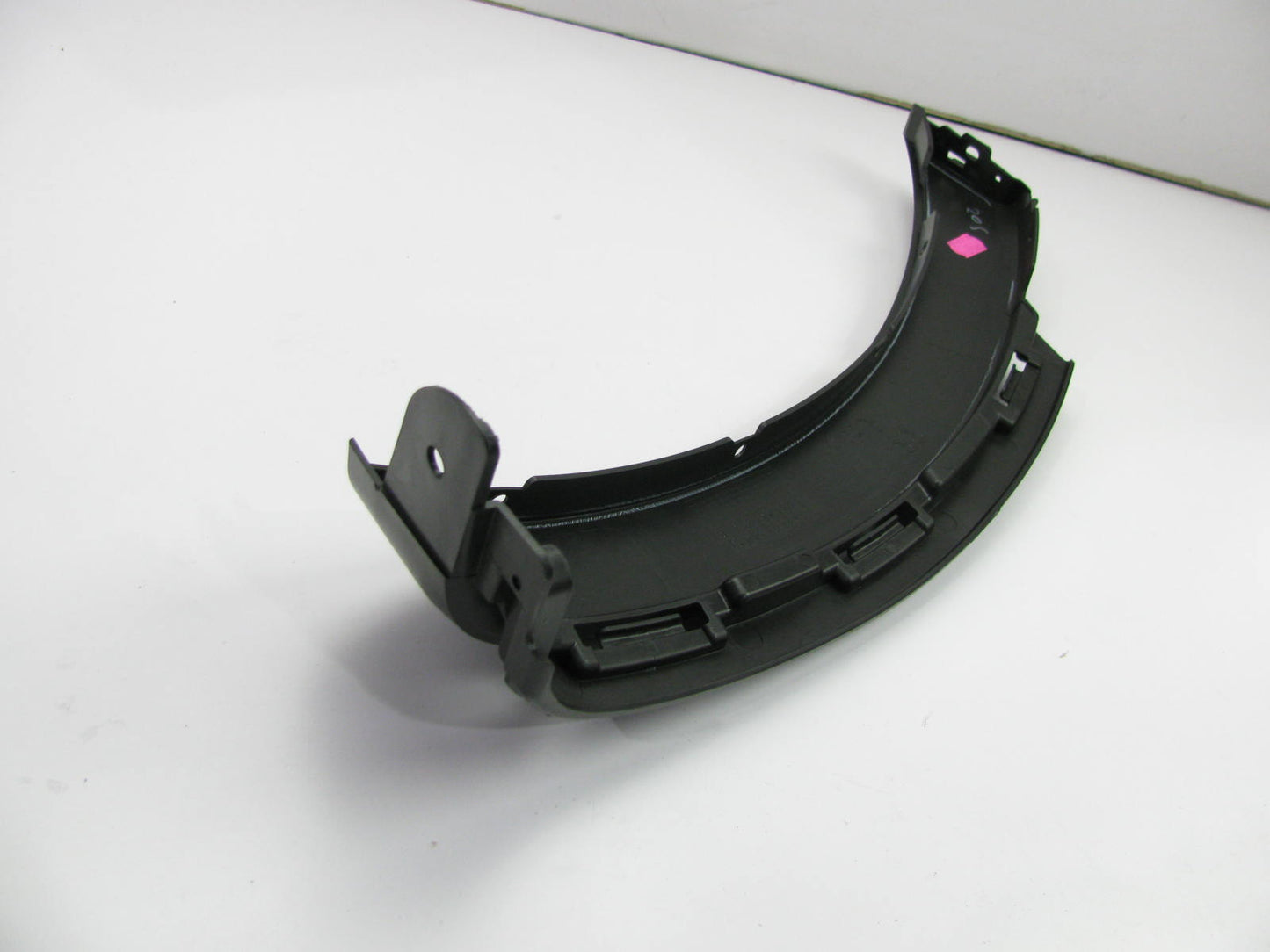 Front Right Bumper Molding Extension OEM For 2016-2018 Kia Sorento 86586C6200