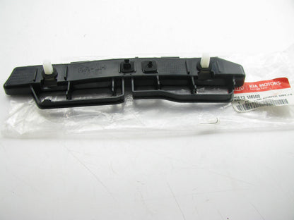 New Rear Bumper Left Side Retainer Bracket For 11-12 Kia Forte 866131M500