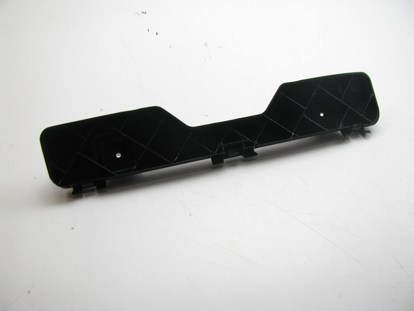 New Genuine  REAR Bumper Cover RIght Side Mounting Bracket OEM For 2007-10 Rondo