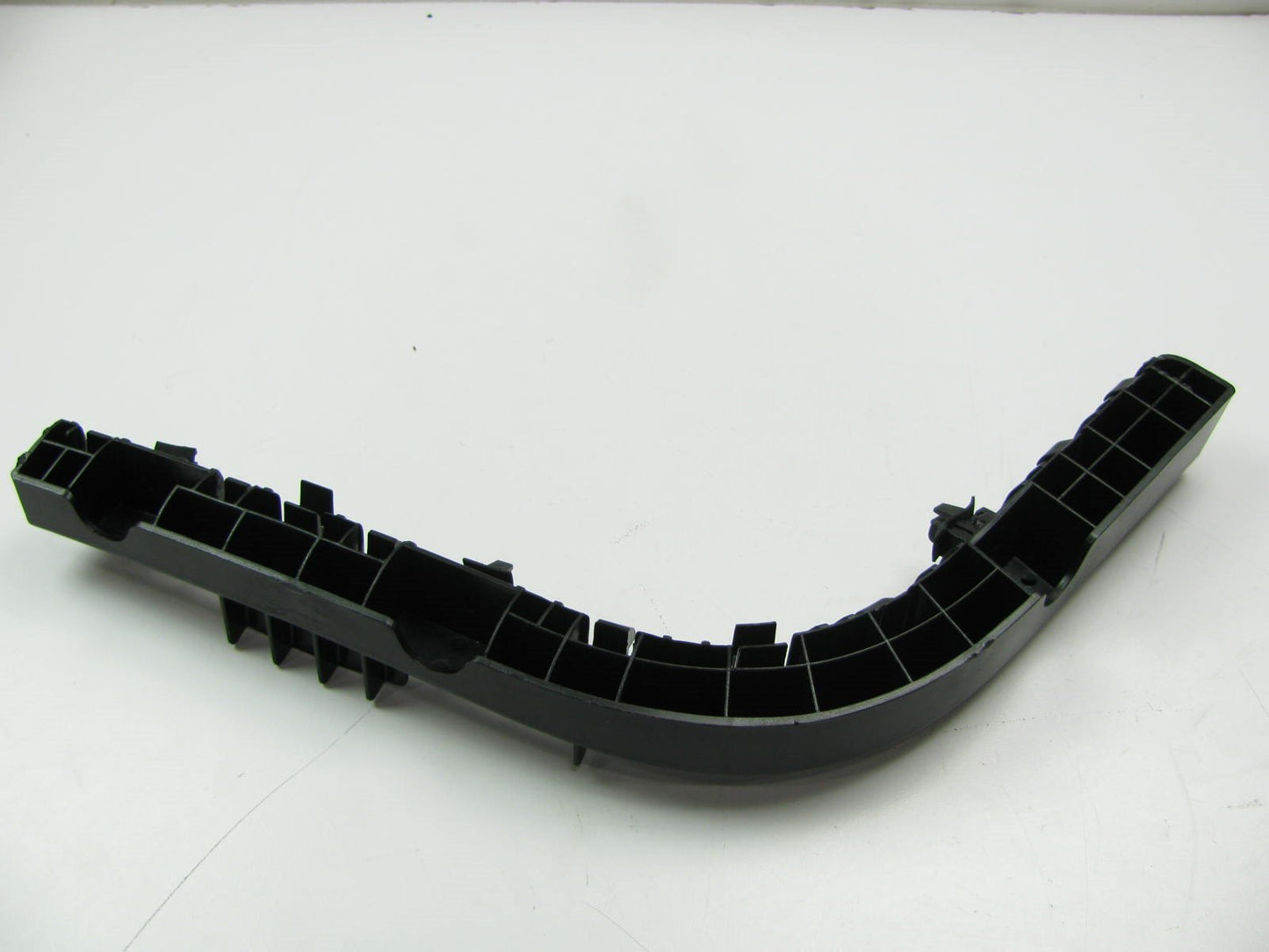 REAR Right Bumper Cover Support Bracket OEM For 2010-2013 Kia Forte 866141M000
