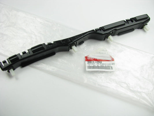 New Genuine REAR Bumper RIGHT Side Mounting Bracket OEM For 2009 Kia Borrego