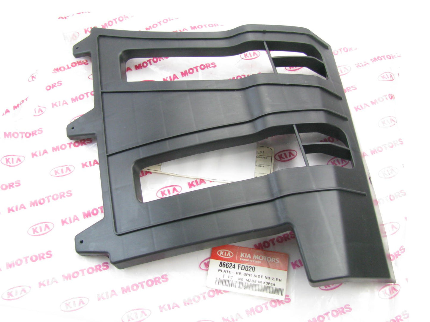 Rear Bumper Cover RIGHT PASSENGERS SIDE Support Bracket OEM For 03-05 Rio WAGON
