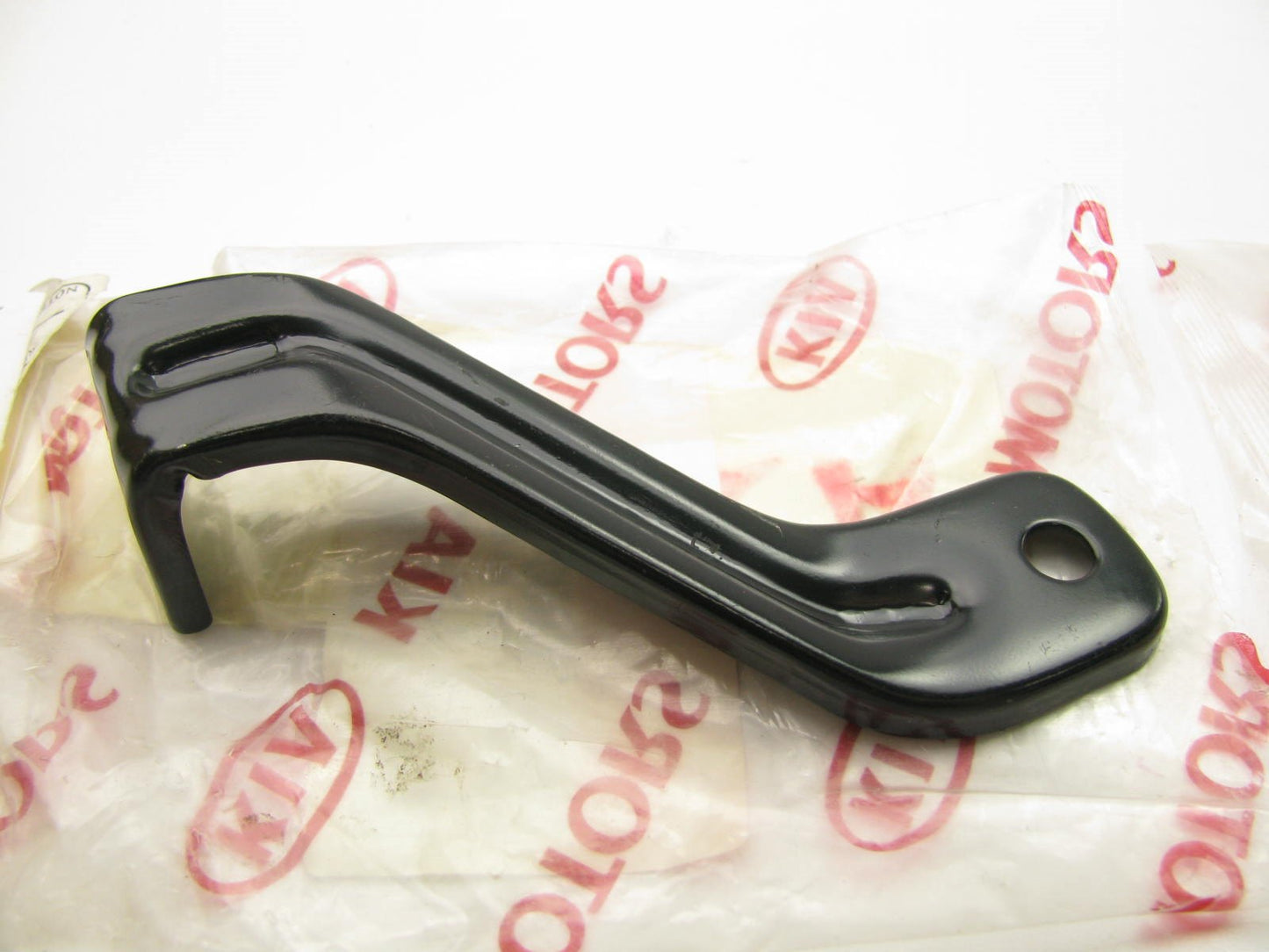 New REAR Bumper Rail Left Side UPPER Mounting Bracket OEM For 01-05 Kia Optima