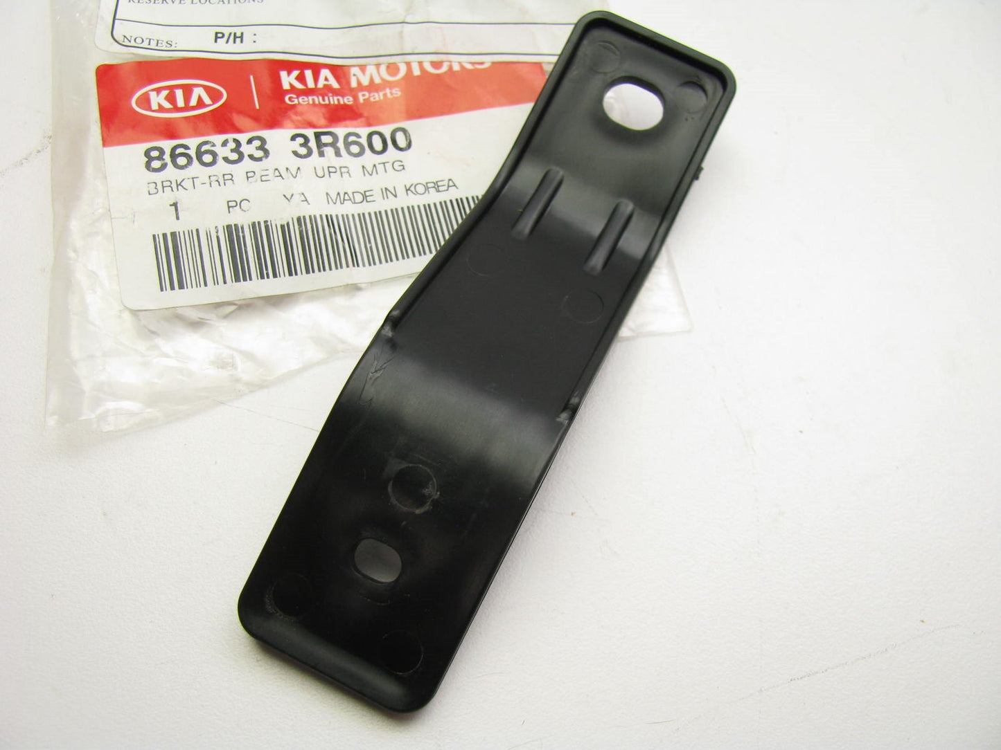 NEW - OEM Rear Bumper Impact Bar Upper Bracket For 13-16 Kia Cadenza 866333R600